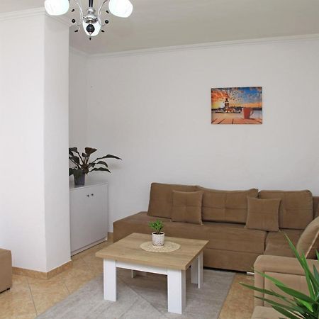 Beautiful Apartment At Port Side! Durrës Exterior foto