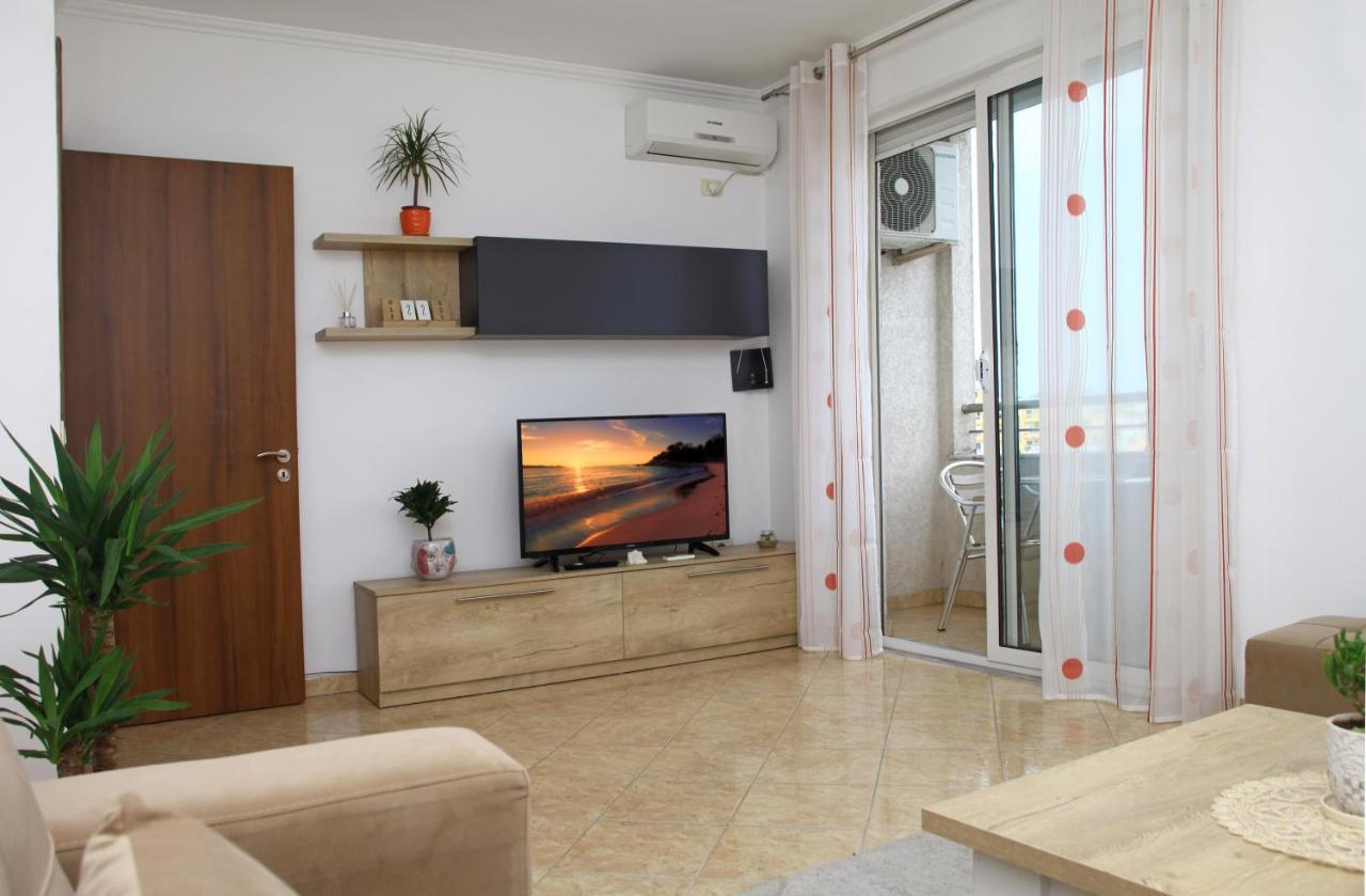 Beautiful Apartment At Port Side! Durrës Exterior foto